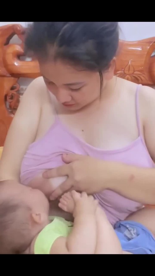 Breastfeeding 2024 06 17 15 17 54 (276)