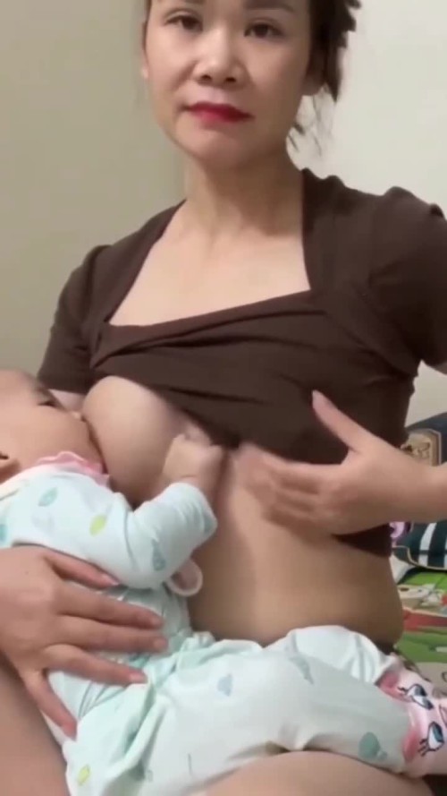 Breastfeeding 2024 06 17 15 17 54 (266)