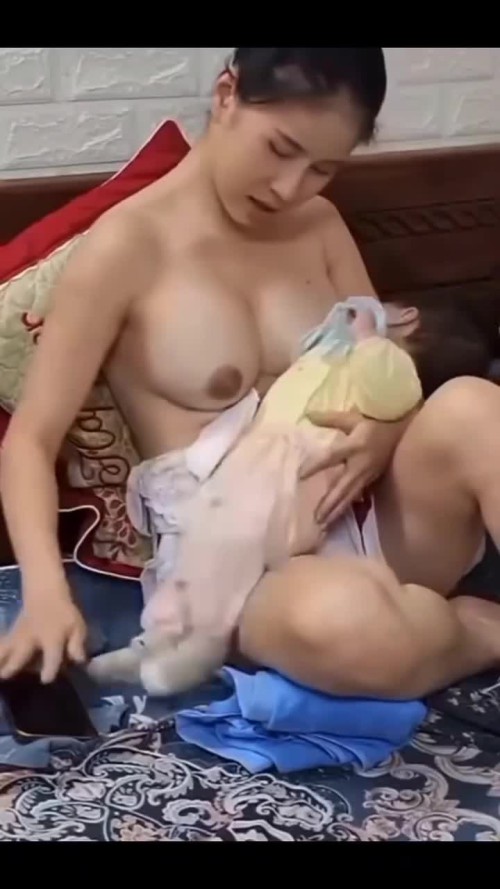 Breastfeeding (35)