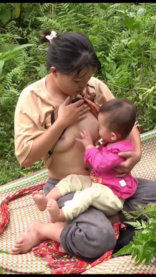 Breastfeeding (6)